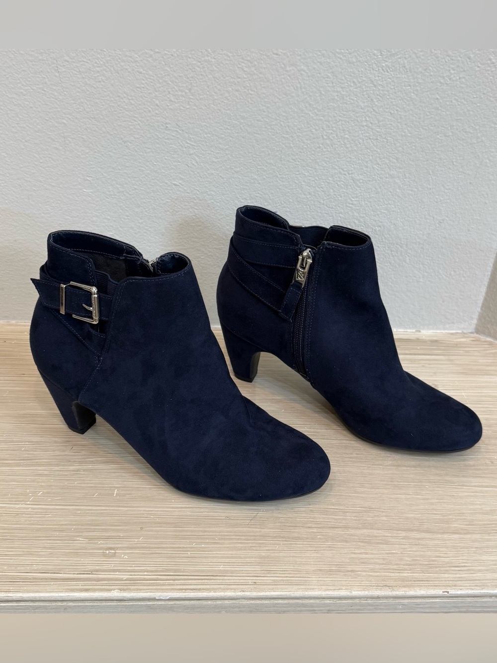 Sam & Libby Women’s Navy Suede Ankle Booties with Low Heel size 8 1/2